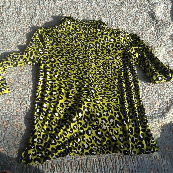 Jones  New York s  navy chartuse  green cheetah - Picture 2 of 6